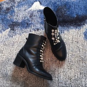 Zara Leather Ankle Boots with Pearls 🖤